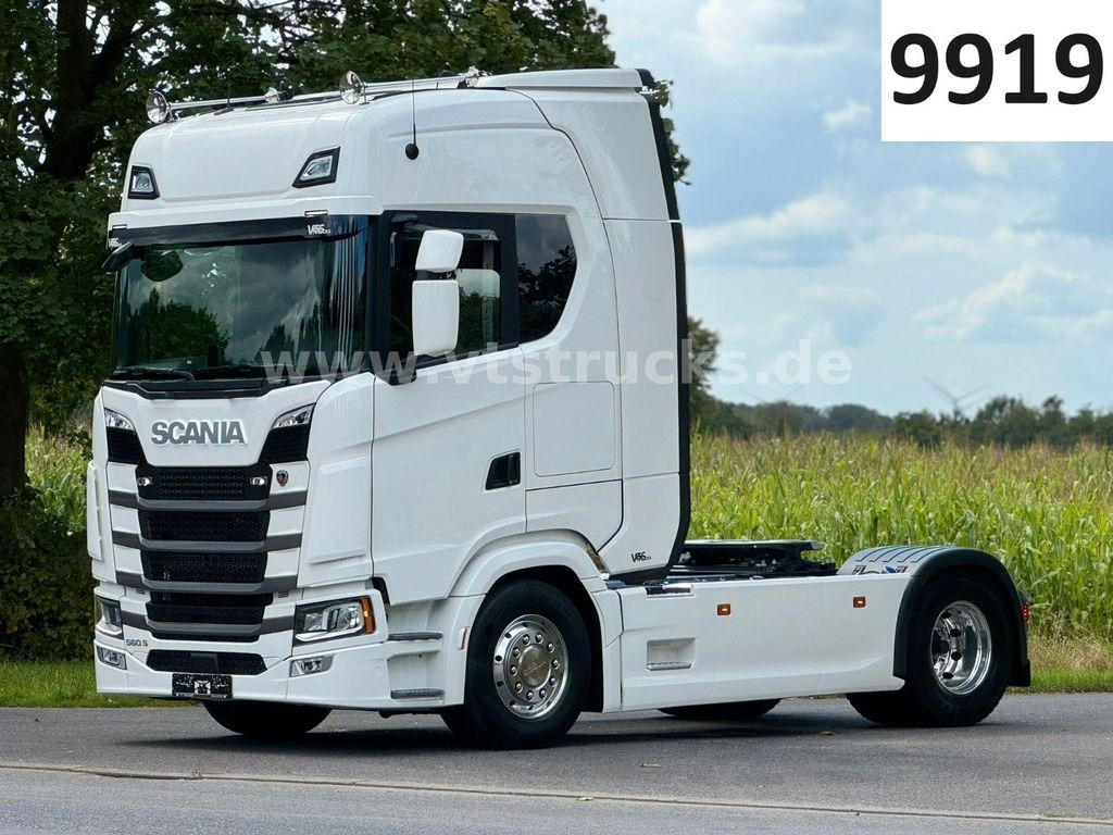 Tractor unit Scania S560 NEU Alu Felgen Leder Voll Luft Standklima