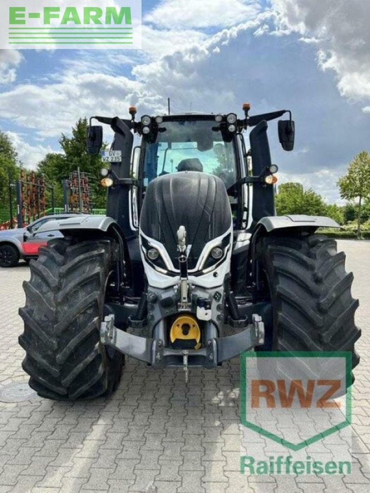 Farm tractor Valtra t 235 direct vorführmaschine