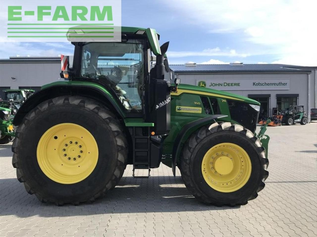 Farm tractor John Deere 7r 350