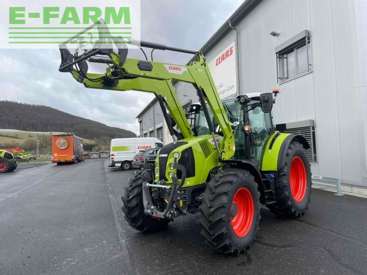 Farm tractor CLAAS arion 470