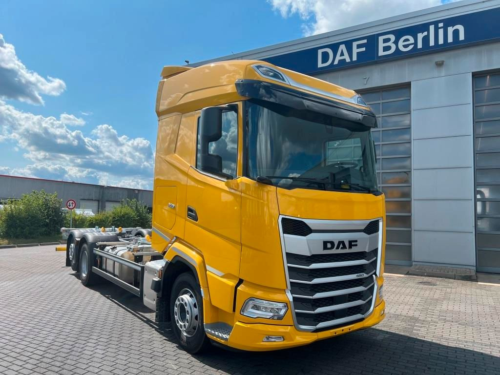 New Container transporter/ Swap body truck DAF XG 480 FAN 6×2 SDG Standklima SOFORT VERFÜGBAR