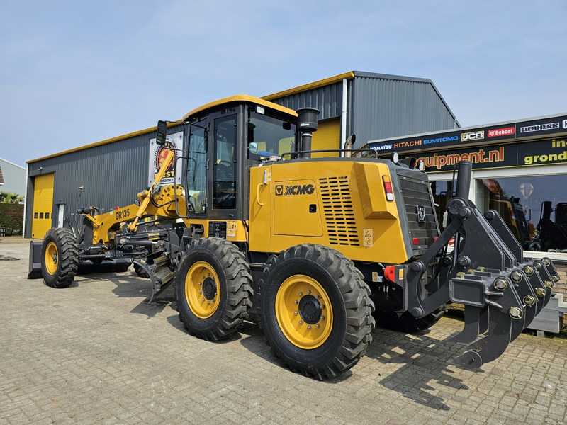 New Grader XCMG GR135